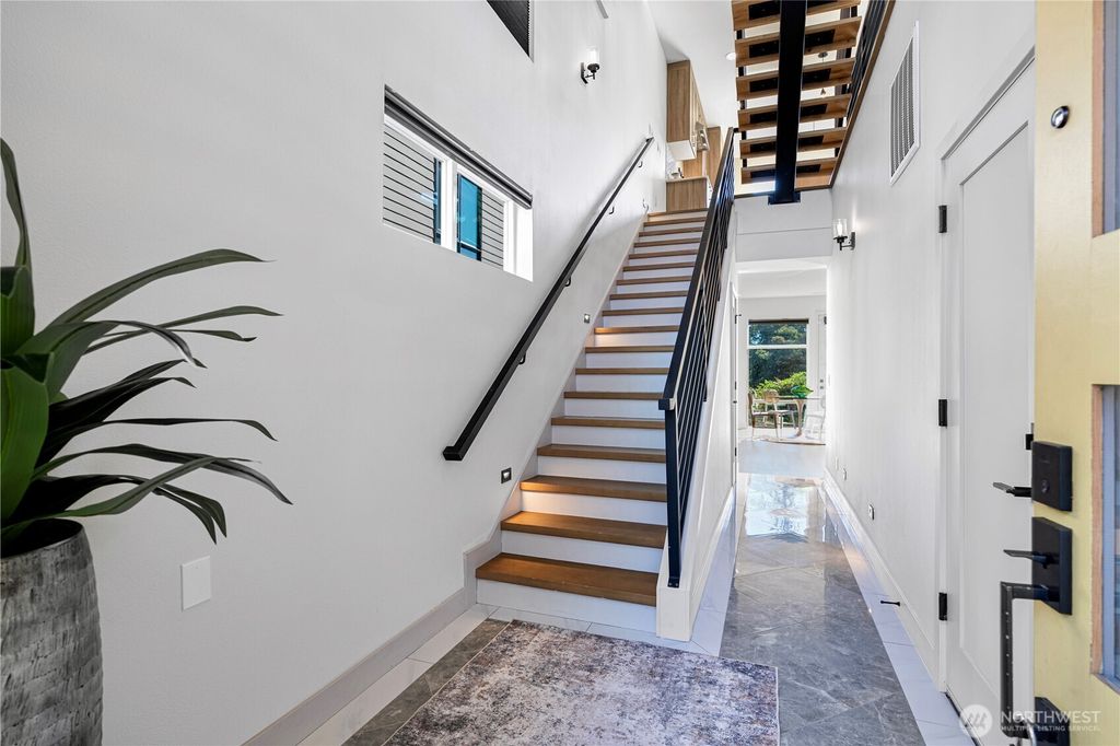 listing image 9365439402786103843