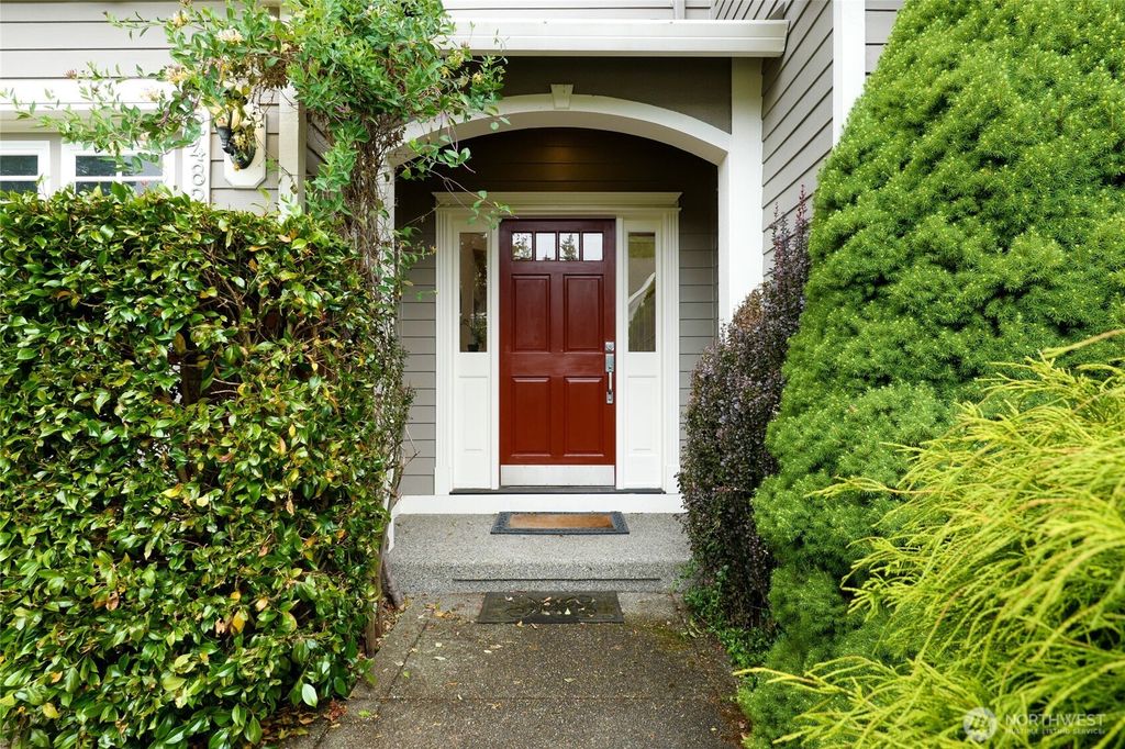 Photo of 24826 SE 22nd Court, Sammamish, WA 98075 (MLS # 2396105)