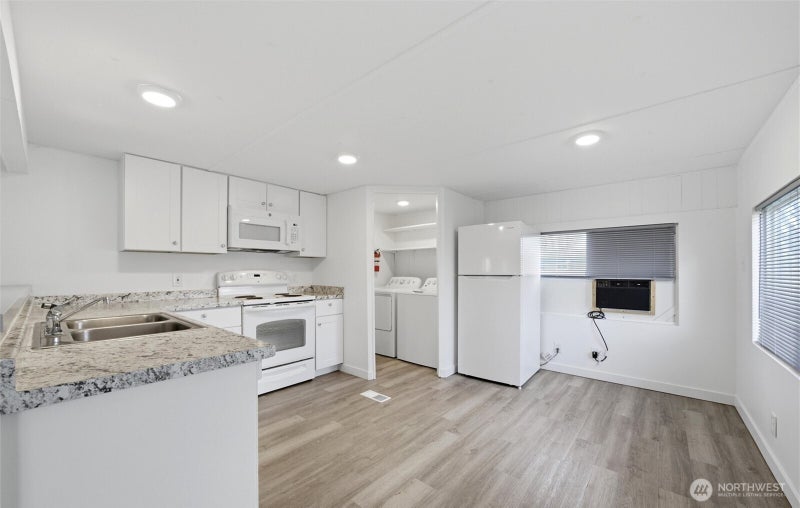 200 W First St