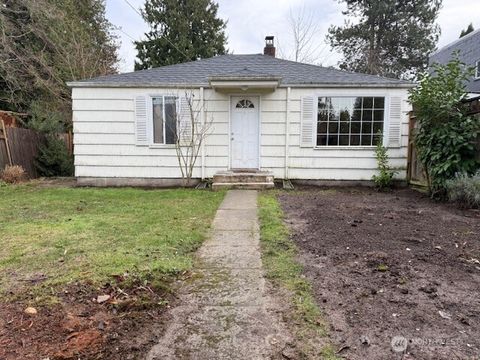 12018 Sand Point Way NE Seattle WA 98125