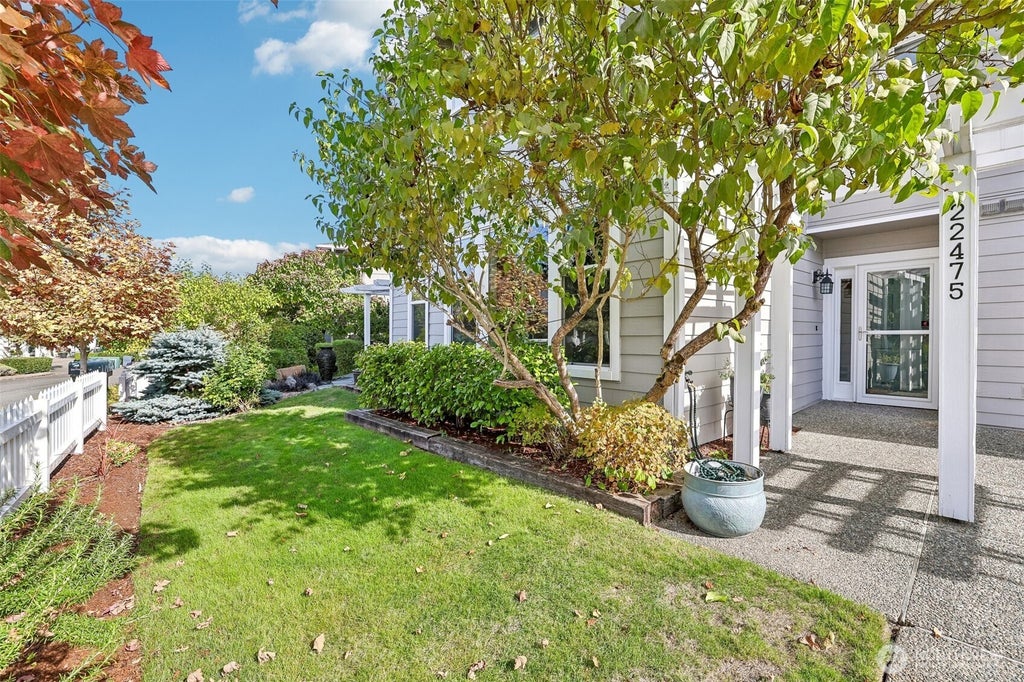 Photo of 22475 SE 38th Terrace #1418, Issaquah, WA 98029 (MLS # 2591949)