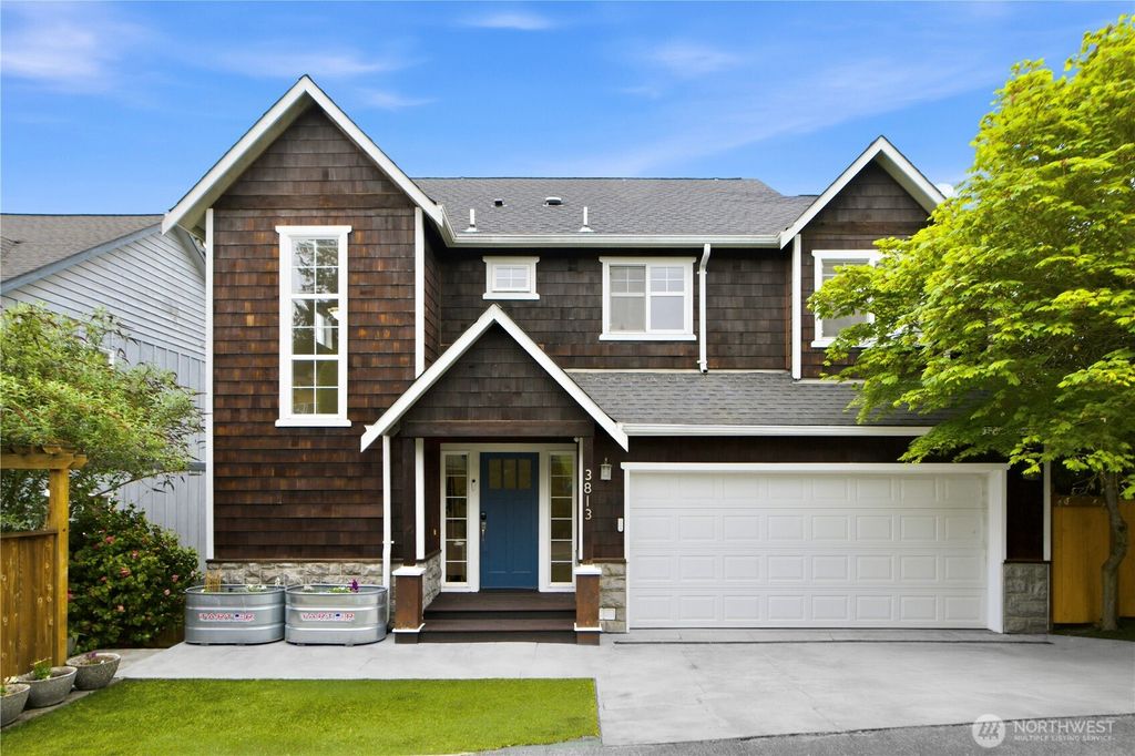 Photo of 3813 23rd Avenue W, Seattle, WA 98199 (MLS # 2508786)