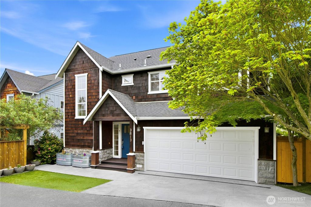 Photo of 3813 23rd Avenue W, Seattle, WA 98199 (MLS # 2508786)