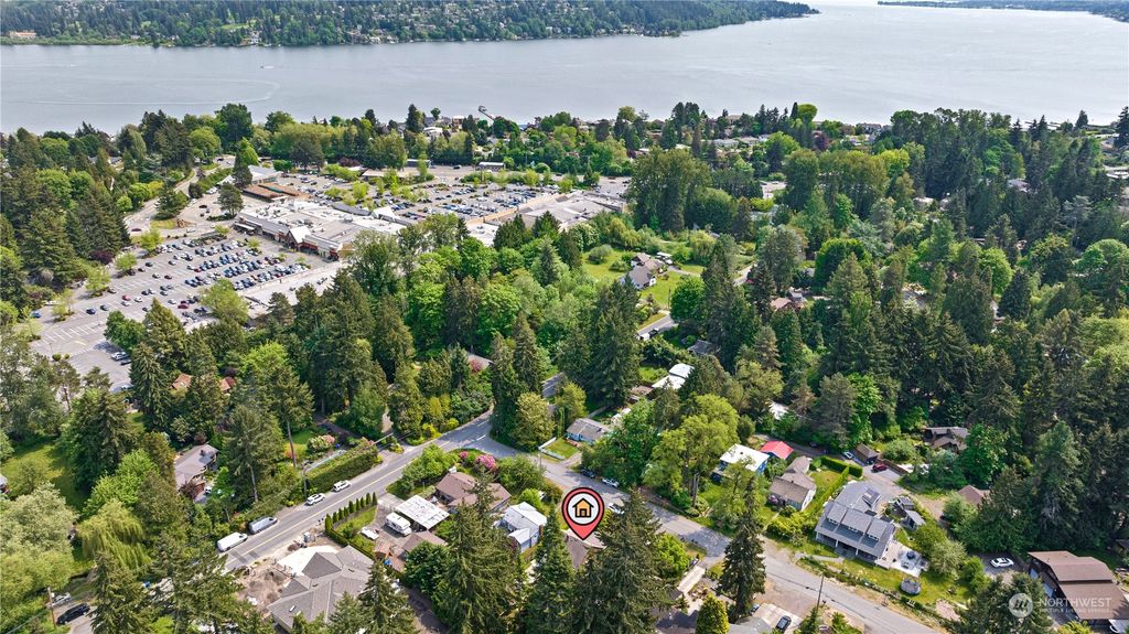 Photo of 4060 NE 174th Street, Lake Forest Park, WA 98155 (MLS # 2070002)