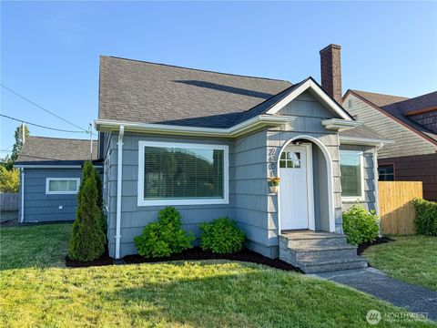 Photo of 2401 Aberdeen Avenue, Aberdeen, WA 98520 (MLS # 2528609)