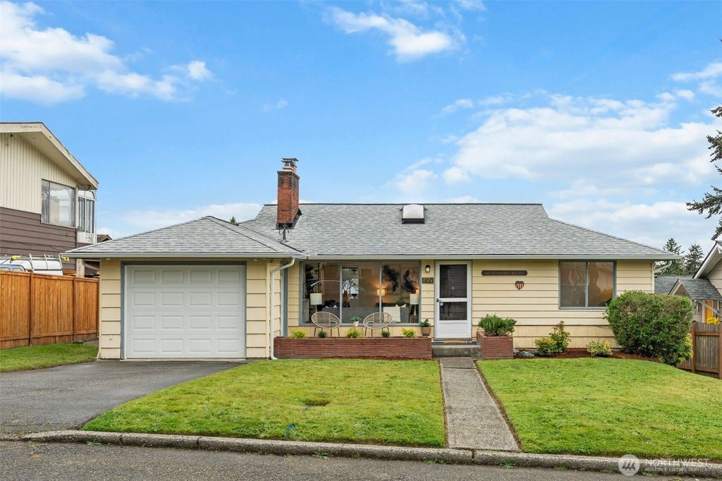 Photo of 8524 S 123rd Place, Seattle, WA 98178 (MLS # 2375119)