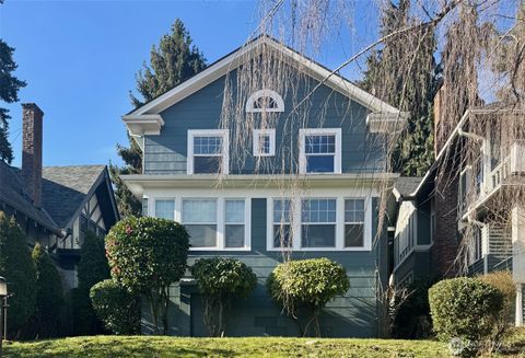 Photo of 5235 19th Avenue NE, Seattle, WA 98105 (MLS # 2503965)