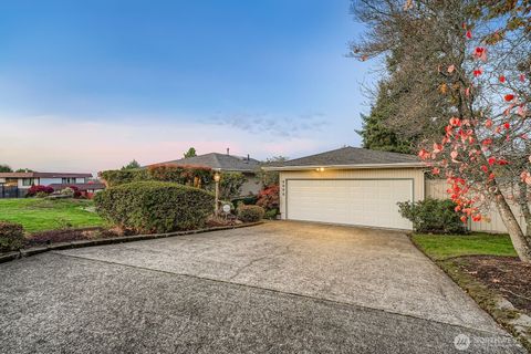 Photo of 6009 Viewmont Street, Tacoma, WA 98407 (MLS # 2450904)