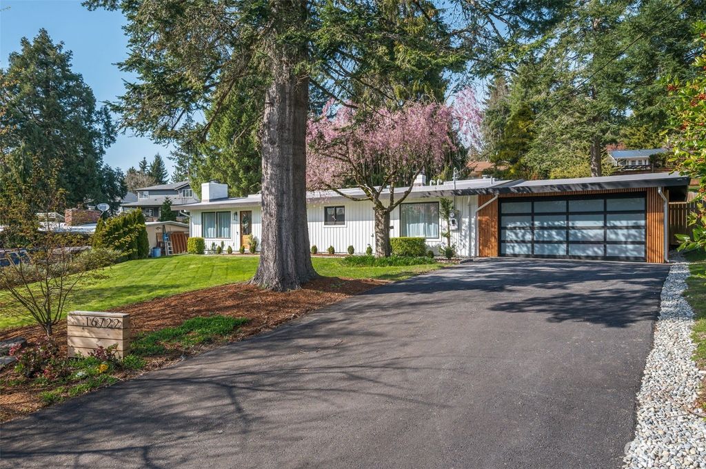 Photo of 16722 NE 87th Street, Redmond, WA 98052 (MLS # 2063761)
