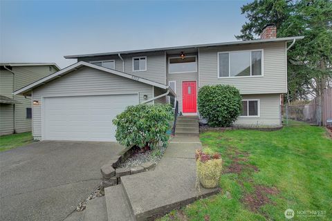 Photo of 3702 201st Place SW, Lynnwood, WA 98036 (MLS # 2470993)