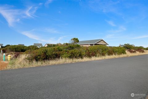 1158 Glendale Court SW Ocean Shores WA 98569