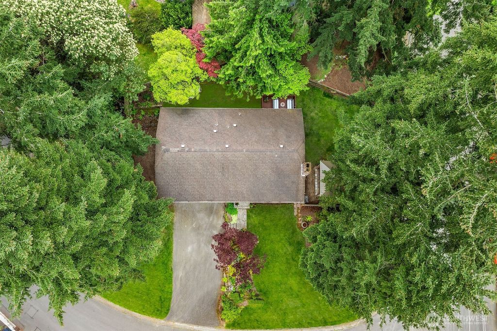 Photo of 10601 NE 57th Street, Kirkland, WA 98033 (MLS # 2359284)