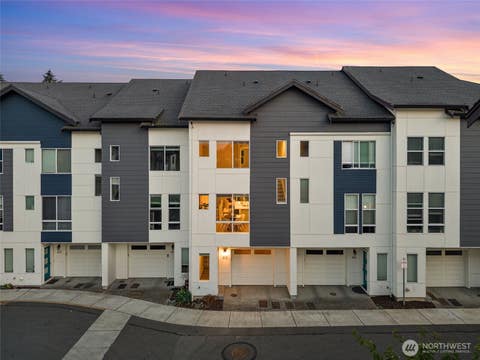 Photo of 14715 Admiralty Way #A-5, Lynnwood, WA 98087 (MLS # 2556490)