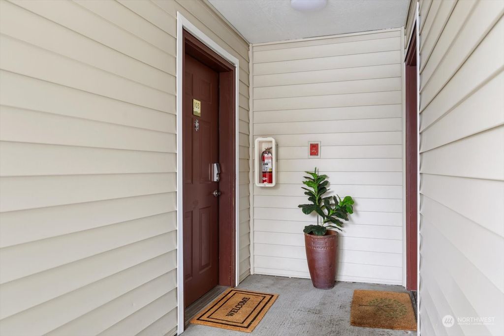 Photo of 12303 Harbour Pointe Boulevard #BB103, Mukilteo, WA 98275 (MLS # 2027902)