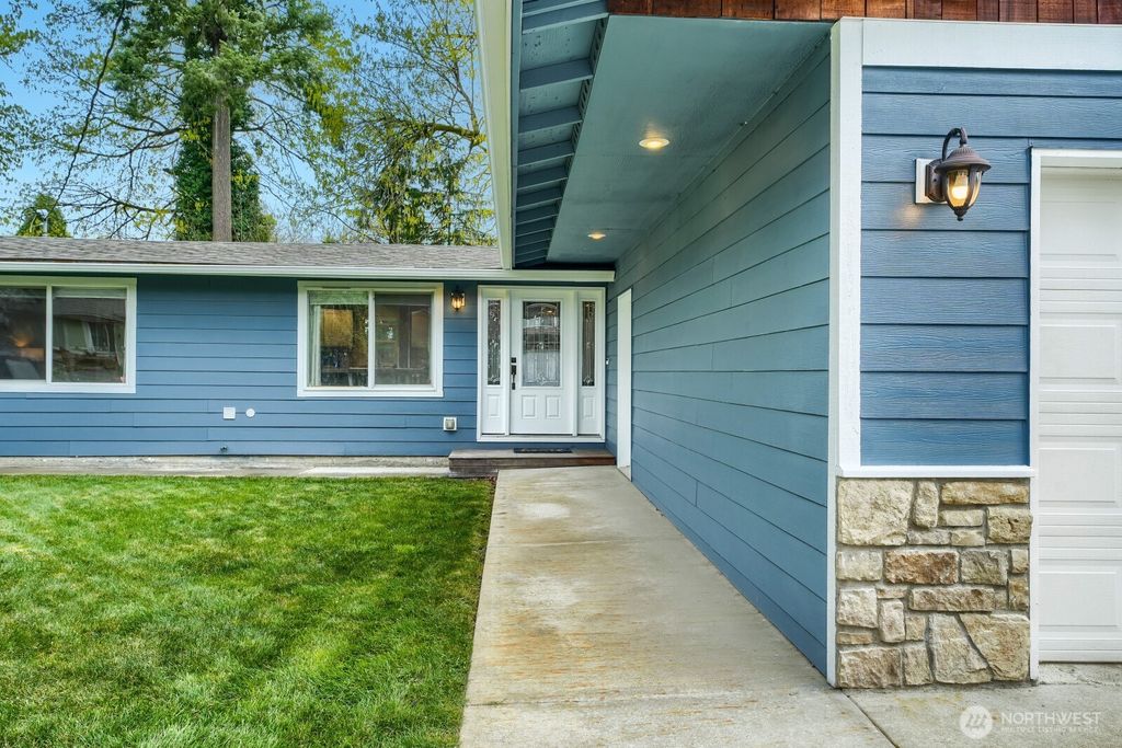 Photo of 21650 SE 267th Street, Maple Valley, WA 98038 (MLS # 2508718)