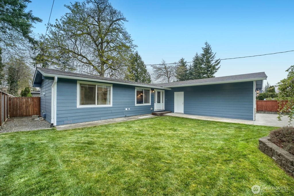 Photo of 21650 SE 267th Street, Maple Valley, WA 98038 (MLS # 2508718)