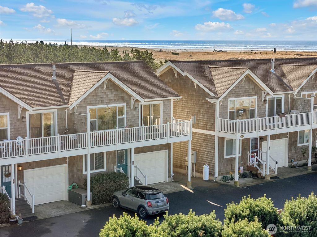 Photo of 315 NW 5th Street #103, Long Beach, WA 98631 (MLS # 2479882)