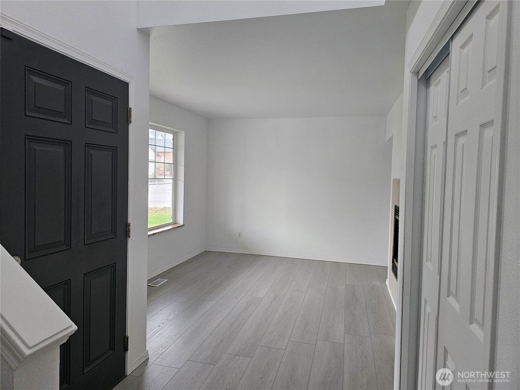 Photo of 9925 S 242nd Place, Kent, WA 98030 (MLS # 2452340)