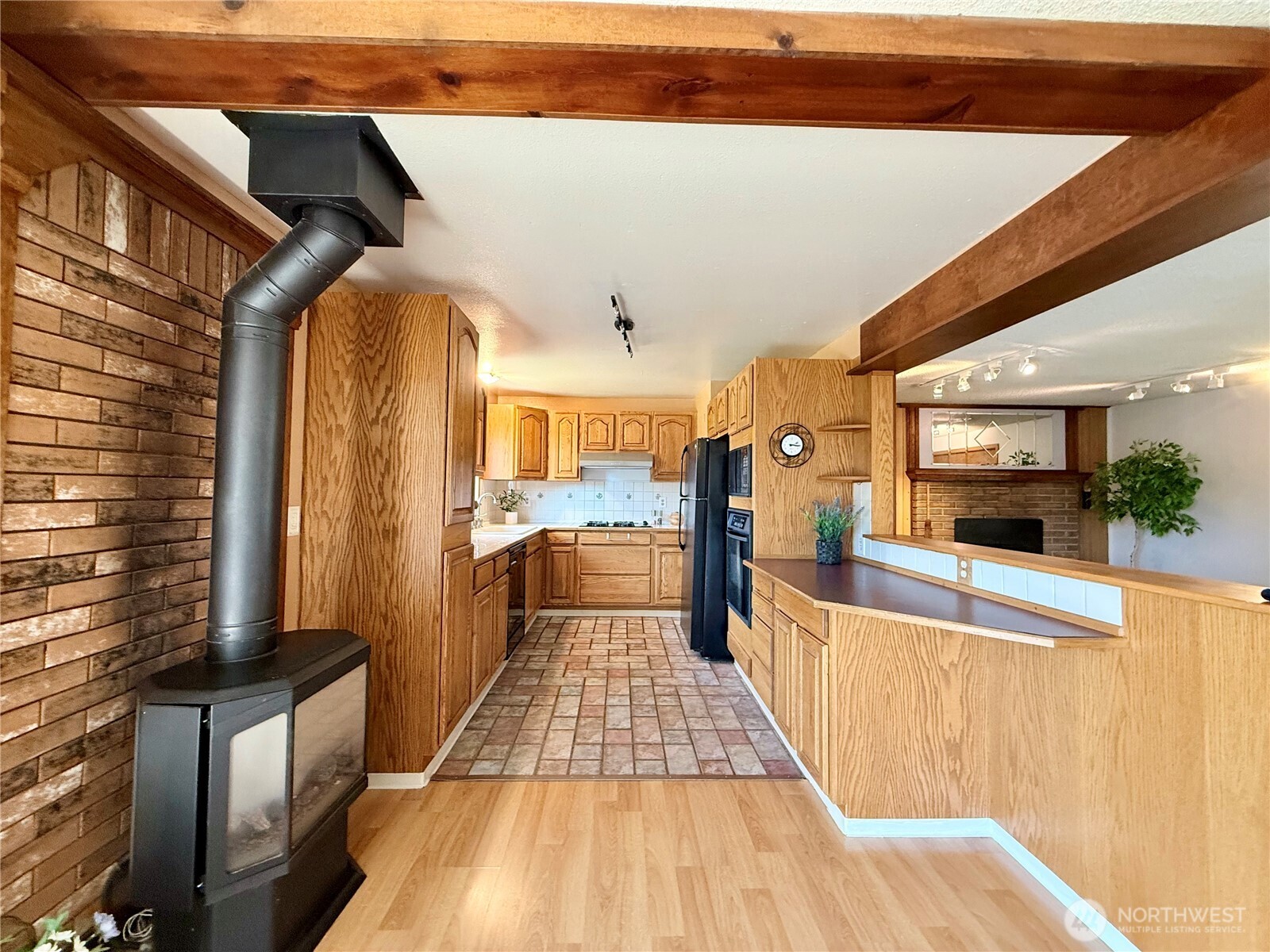 201 Montana Street S