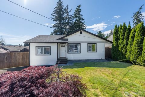 Photo of 4 Parkland Drive, Kalama, WA 98625 (MLS # 2526214)