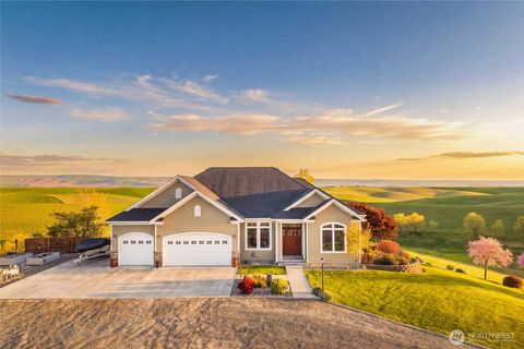 Photo of 167 Rawhide Road, Walla Walla, WA 99362 (MLS # 2502074)