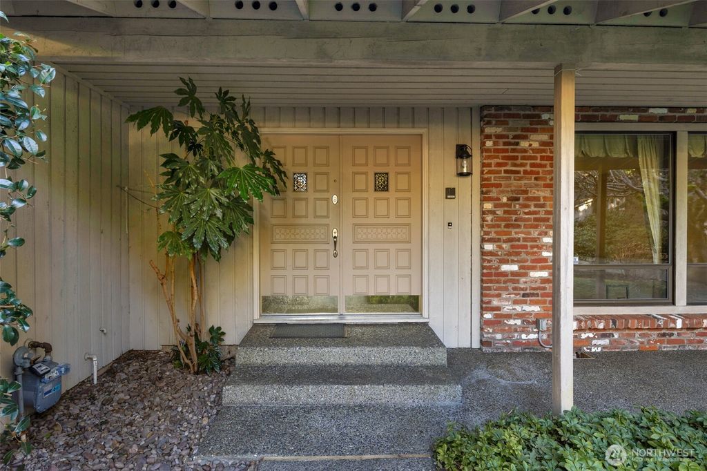 Photo of 2910 151st Place SE, Mill Creek, WA 98012 (MLS # 2479304)