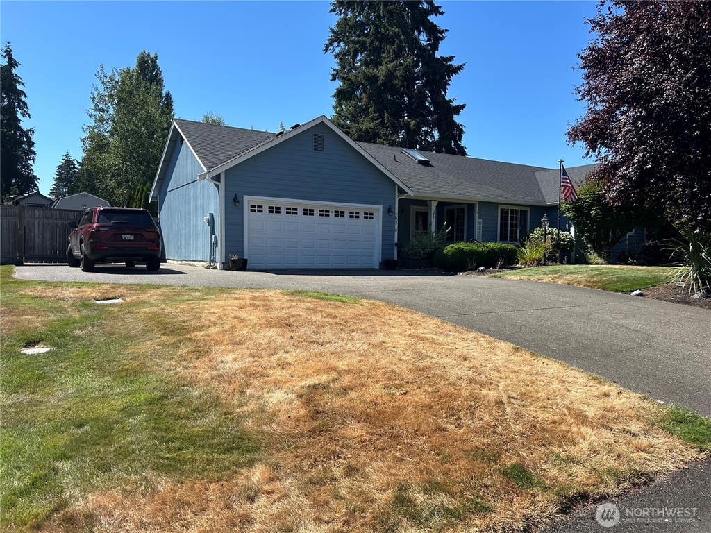 Photo of 20810 80th Ave Ct E CT, Spanaway, WA 98387 (MLS # 2561373)
