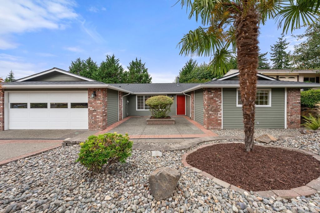 Photo of 1731 Jones Drive SE, Renton, WA 98055 (MLS # 2423752)