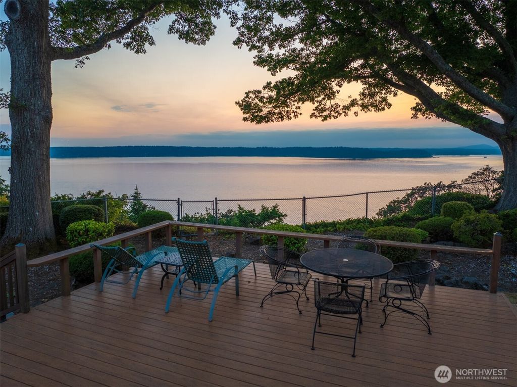 Photo of 10445 Marine View Drive SW, Seattle, WA 98146 (MLS # 2472635)