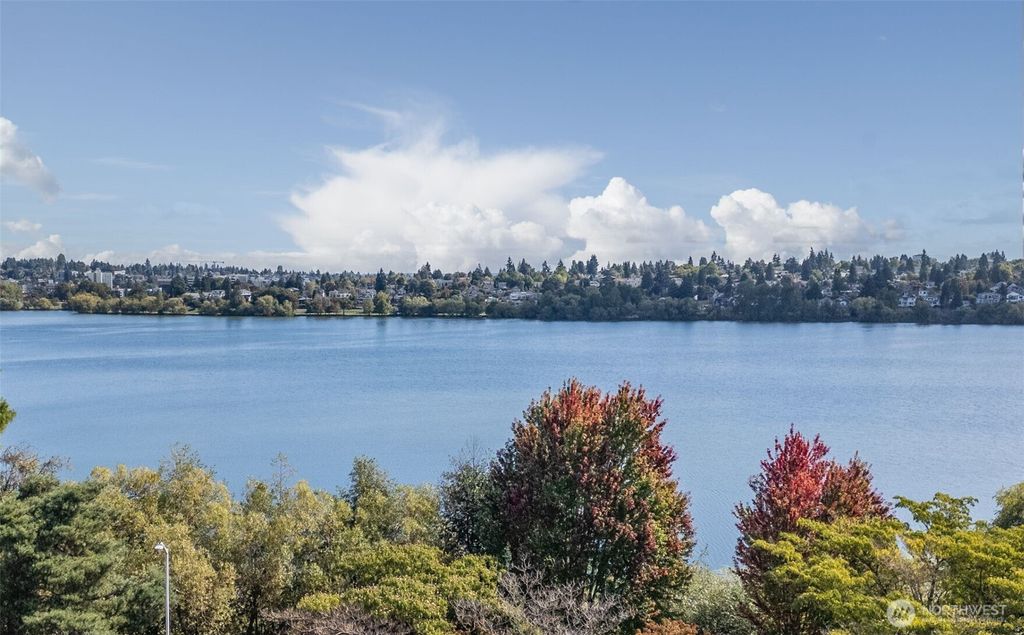 Photo of 6709 Aurora Avenue, Seattle, WA 98103 (MLS # 2525110)