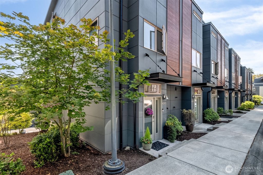 Photo of 4261 213 Place SE #43, Issaquah, WA 98029 (MLS # 2411966)