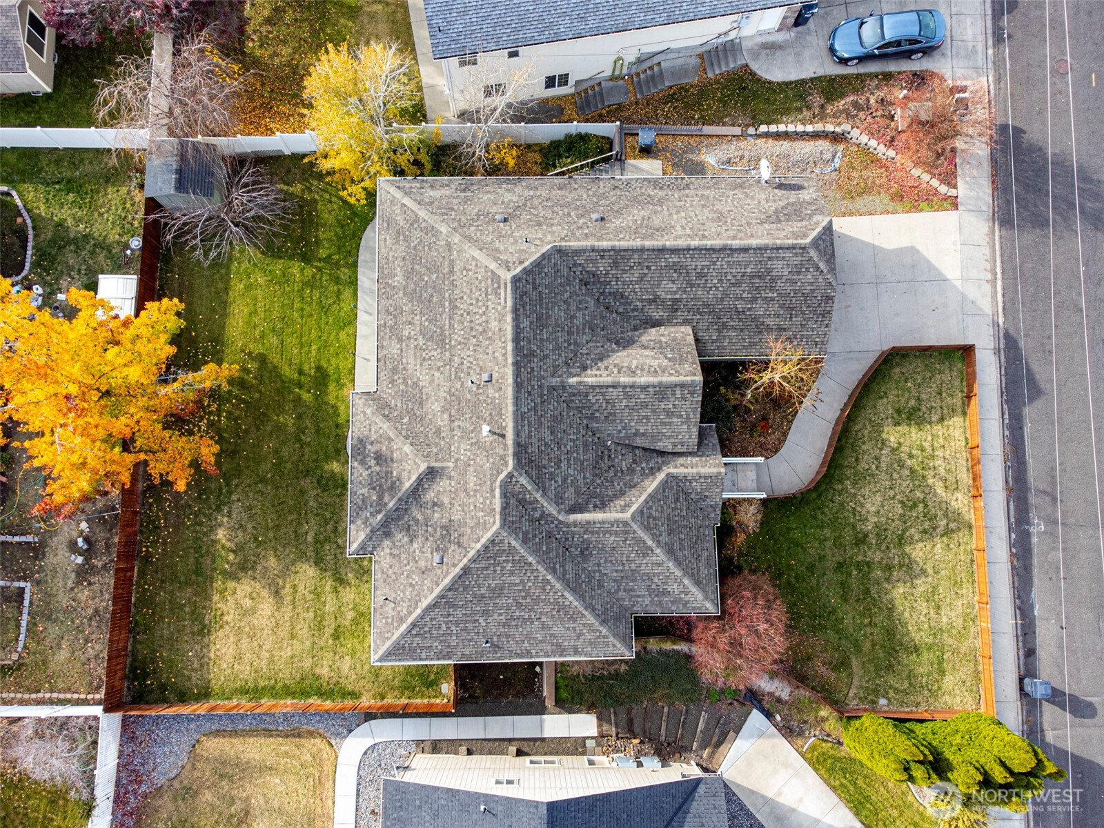 718 SE Scenic View Drive A & B