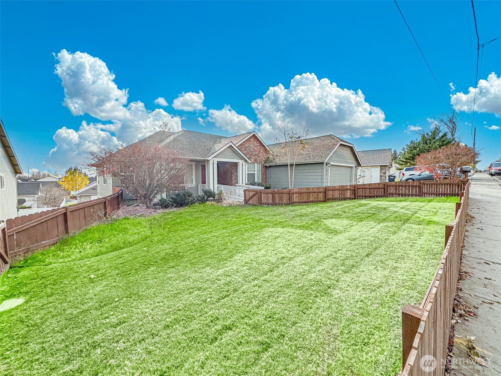 718 SE Scenic View Drive A & B