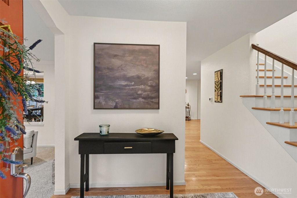 Photo of 3105 130th Place NE, Bellevue, WA 98005 (MLS # 2494058)