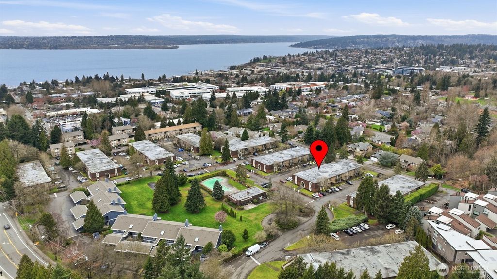 Photo of 11112 NE 68th Street #327, Kirkland, WA 98033 (MLS # 2489925)