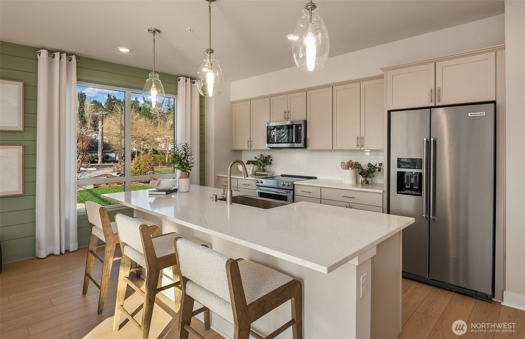 Photo of 6901 NE 184th Lane #201, Kenmore, WA 98028 (MLS # 2374172)