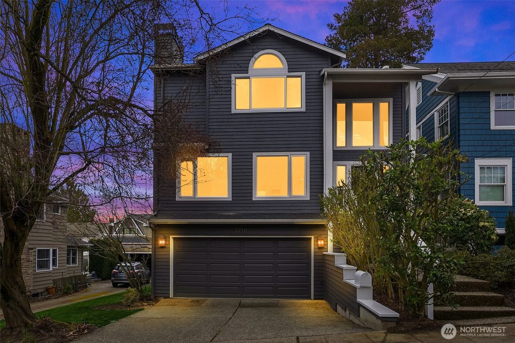 Photo of 2210 12th Avenue E, Seattle, WA 98102 (MLS # 2339127)