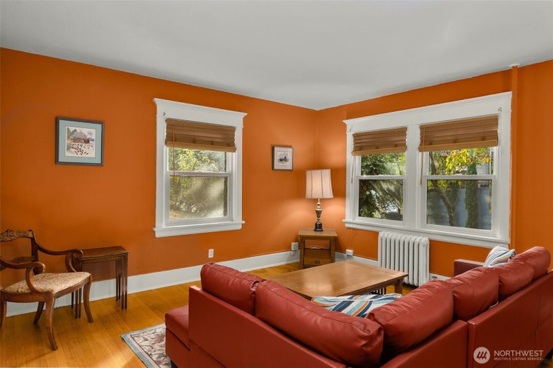 516 E Thomas Street 102