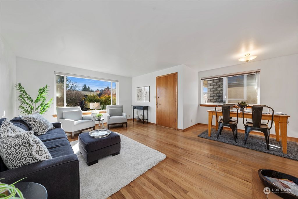 Photo of 1529 42nd Avenue SW, Seattle, WA 98116 (MLS # 2212528)