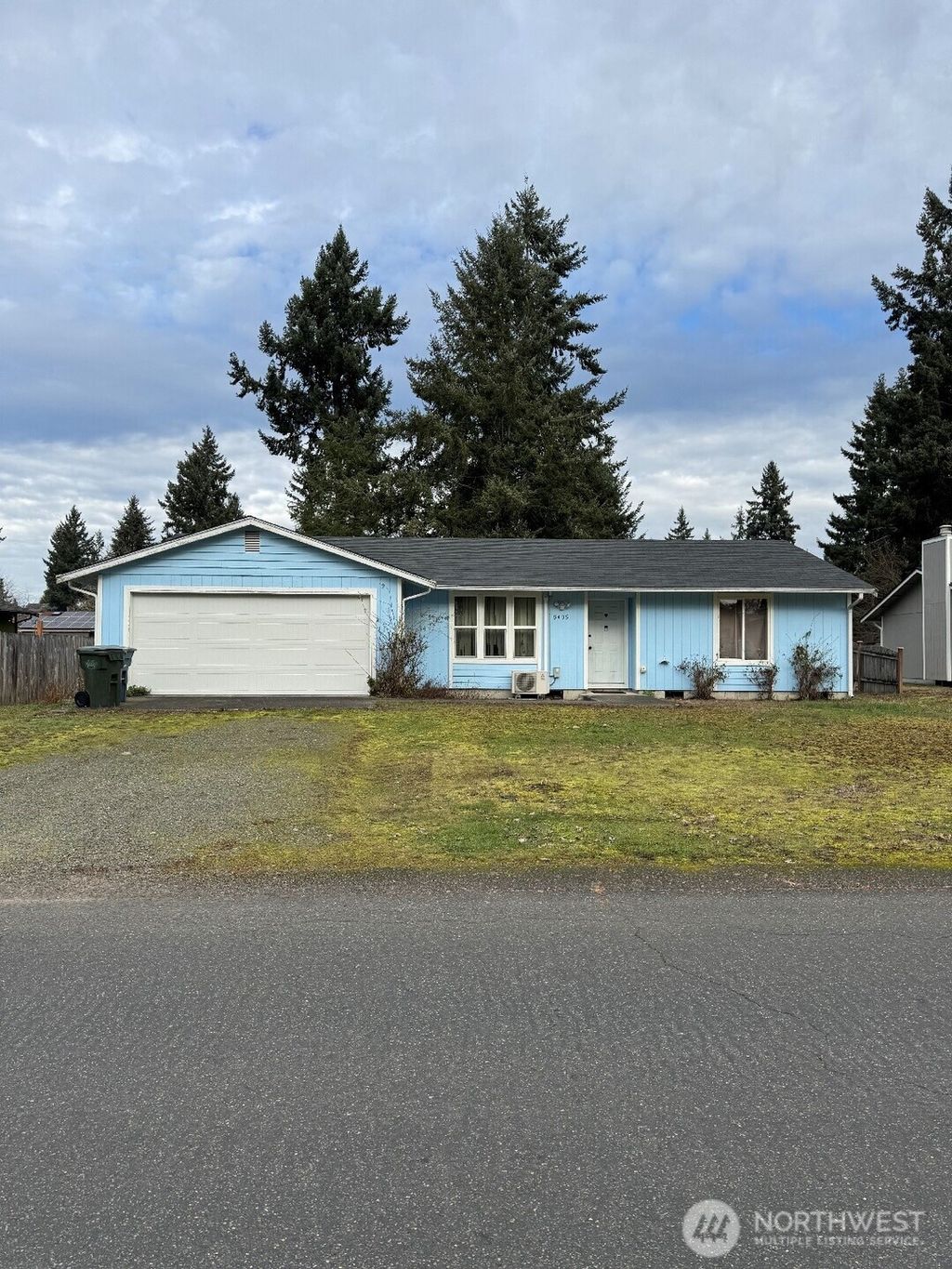 Photo of 8405 189th Street Ct E, Puyallup, WA 98375 (MLS # 2472409)