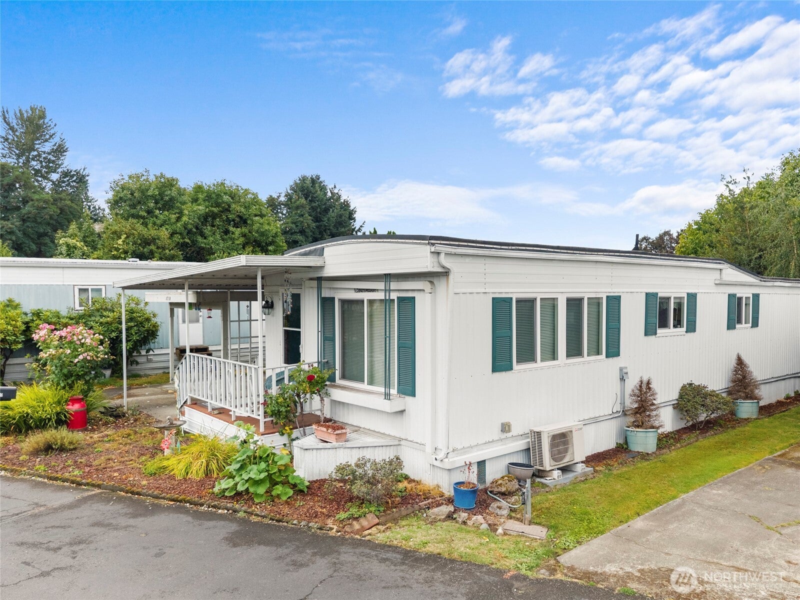 5210 71st Avenue Ct E 33