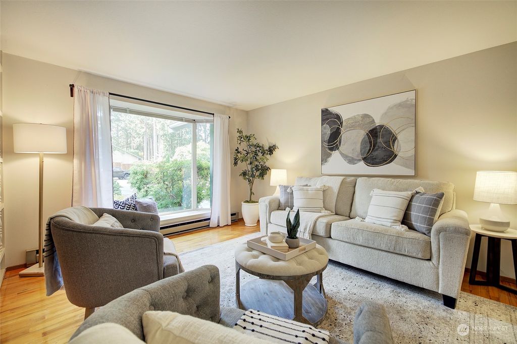 Photo of 11730 NE 142nd Street, Kirkland, WA 98034 (MLS # 2144478)