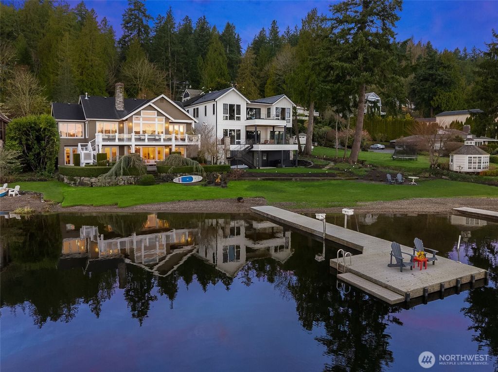 Photo of 2010 W Lake Sammamish Parkway SE, Bellevue, WA 98008 (MLS # 2490920)