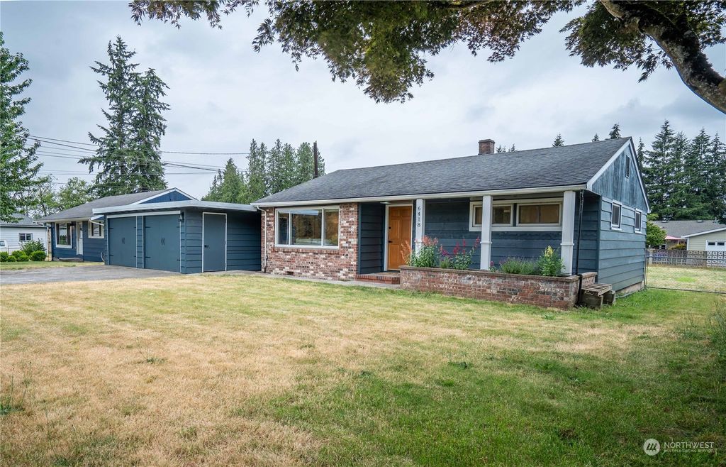 Photo of 6418 50th Drive NE, Marysville, WA 98270 (MLS # 2264127)