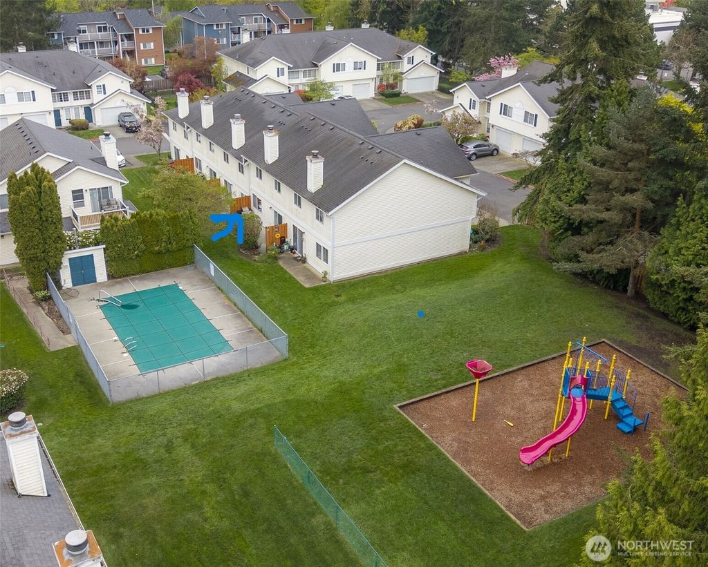 Photo of 927 132nd Street SW #C2, Everett, WA 98204 (MLS # 2490087)