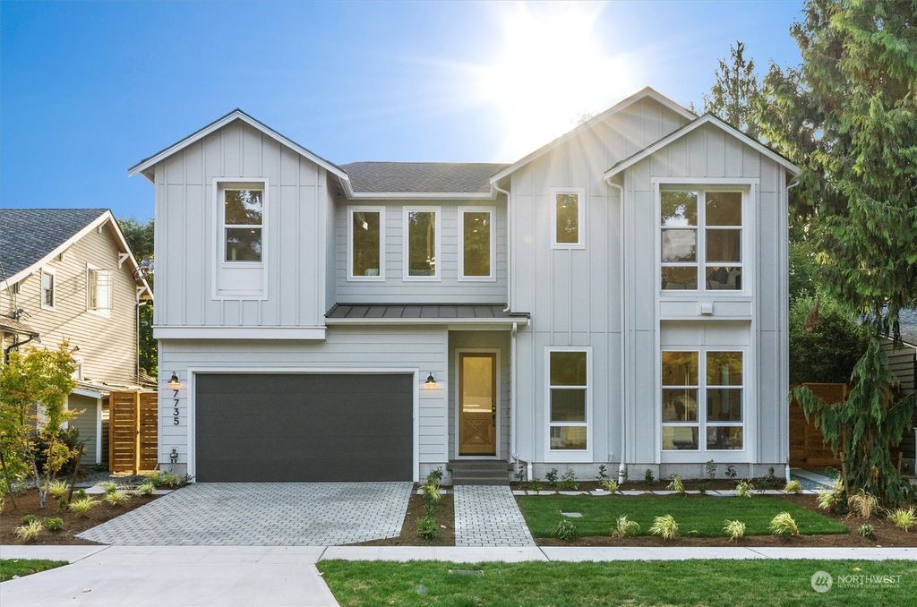 Photo of 7735 44th Avenue NE, Seattle, WA 98115 (MLS # 2144382)