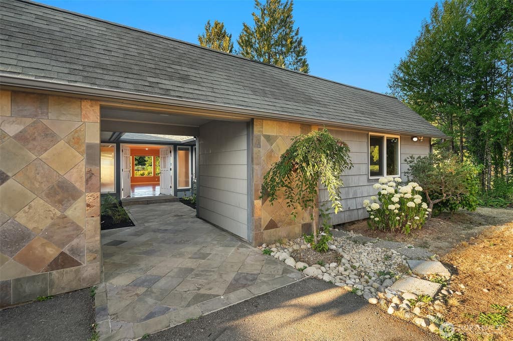 Photo of 823 173rd Street S, Spanaway, WA 98387 (MLS # 2567698)