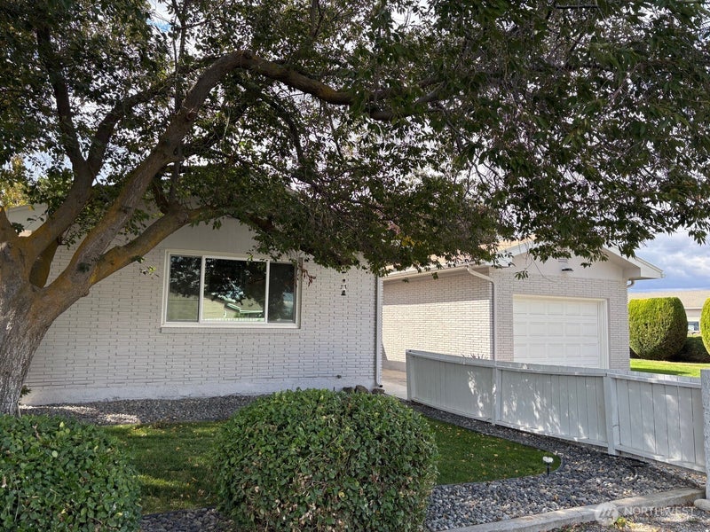 17165 Road 11 NW