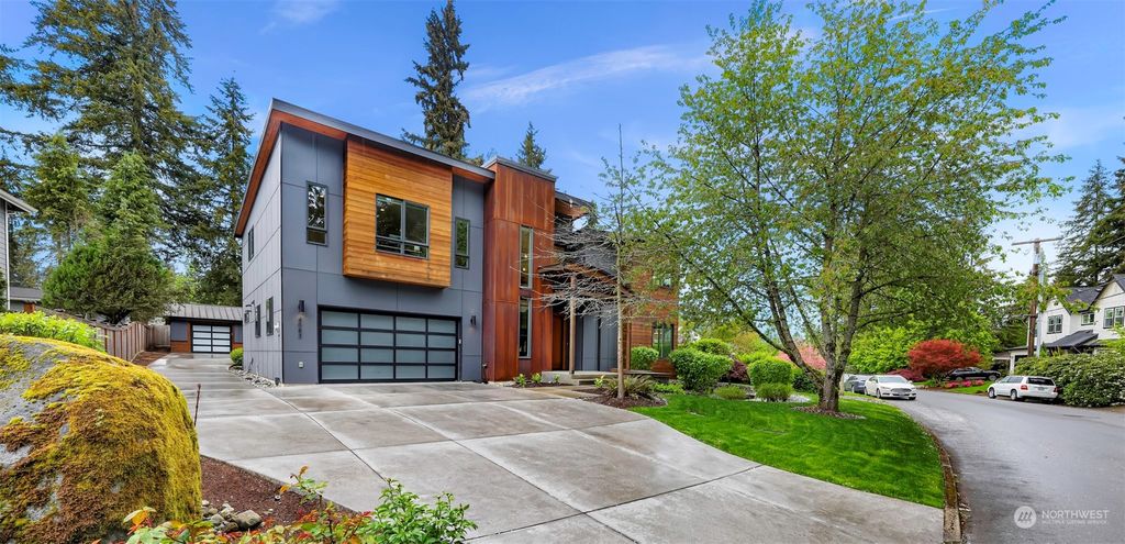 Photo of 4083 156th Avenue SE, Bellevue, WA 98006 (MLS # 2230980)