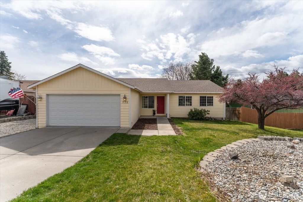 Photo of 772 Melbourne Court, East Wenatchee, WA 98802 (MLS # 2502052)